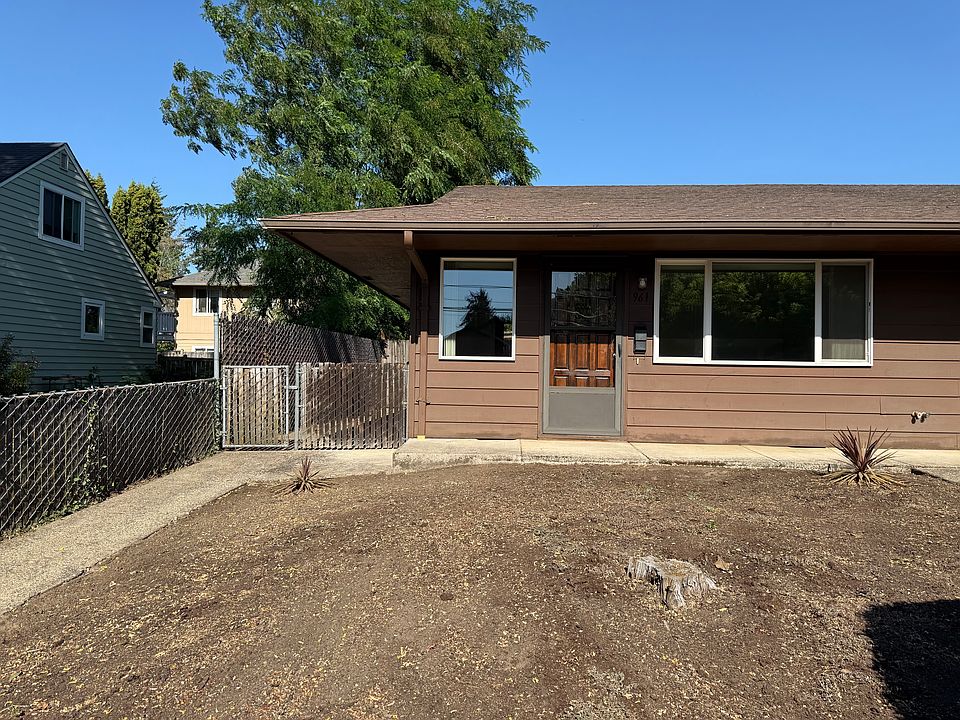 2nd image of 961 Chambers St