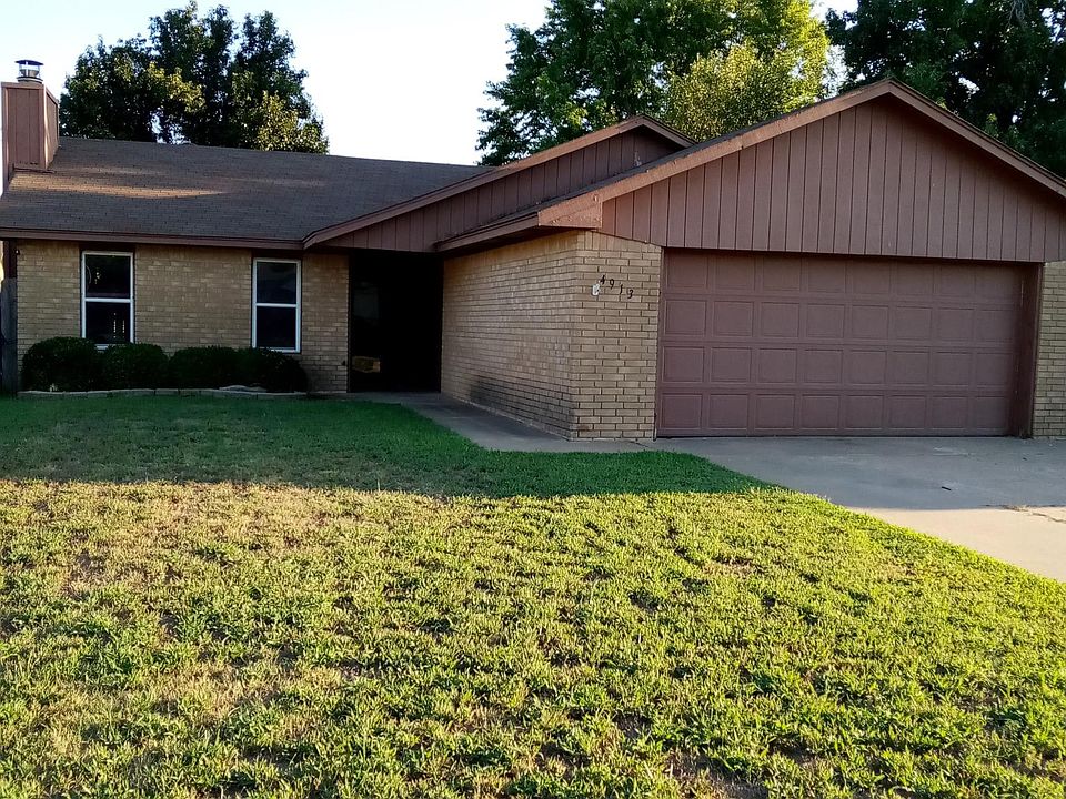1st image of 4913 Yorkshire Dr