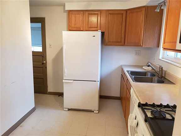 4th image of 2809 Franklynn Dr