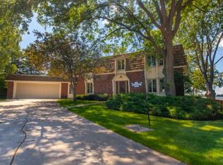 500 Lake Shore Dr, Beaver Dam, WI 53916