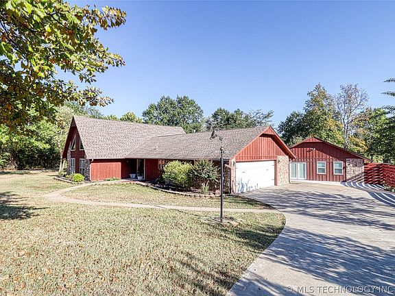 3rd image of 181 Hummingbird Ln