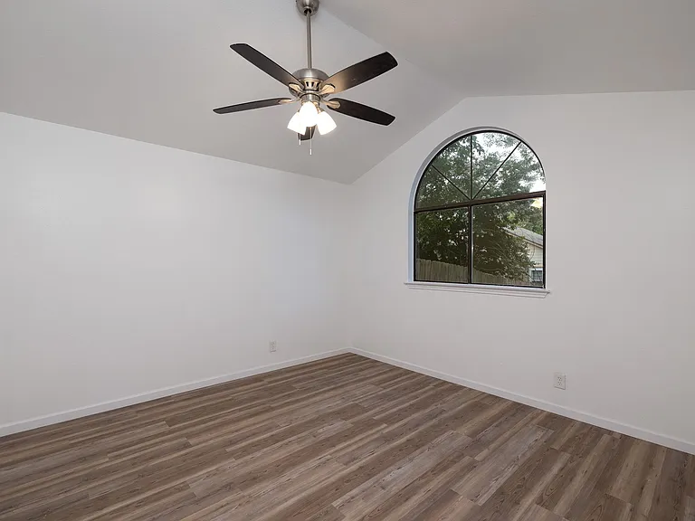 Cavern Park Dr — Photo 14
