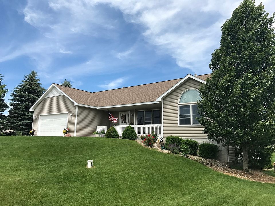 1st image of 693 Bertina Ln