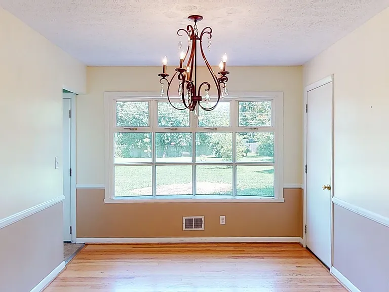 707 Dorsey Way — Photo 4