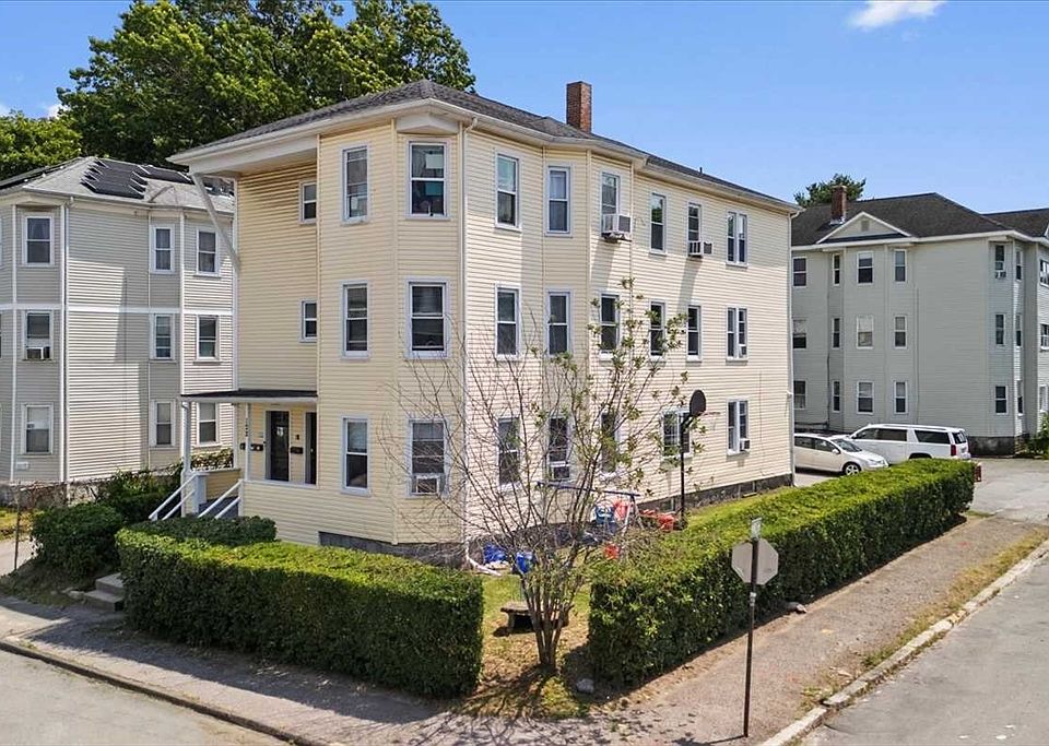 1st image of 122 Dorchester St