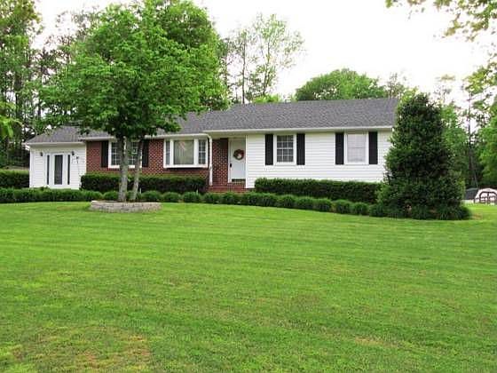 1st image of 416 Evanrude Ln
