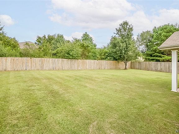 2nd image of 5011 Ross Cir