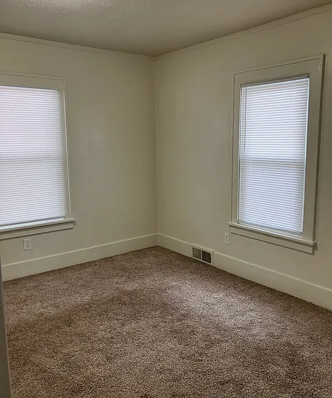 308 E Virginia Ave — Photo 14