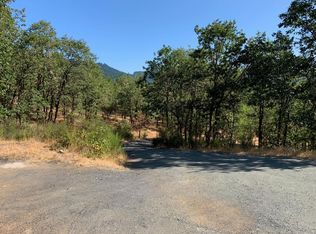 5222 Tunnel Loop Rd, Grants Pass, OR 97526