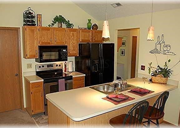 3rd image of 5742 Black Walnut Dr