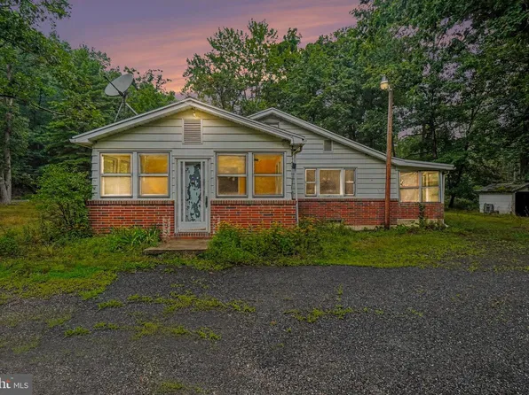 2434 Fair Rd, Auburn, PA 17922