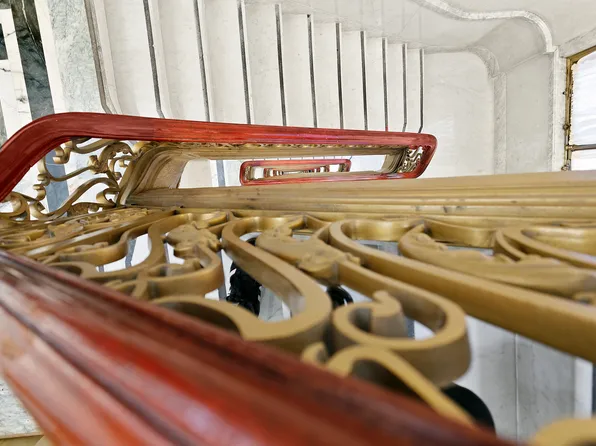 2 East 55th Street image 7 of 13