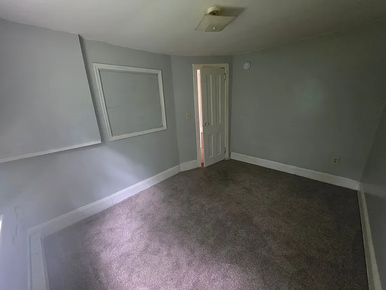 9 Tamara Ln — Photo 7