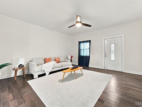 2nd image of 6121 Alabama Ave