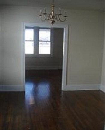 5th image of 2822 Dunn Ave
