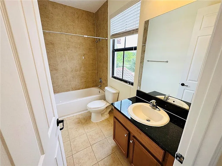 3512 SW 93rd Ave — Photo 22