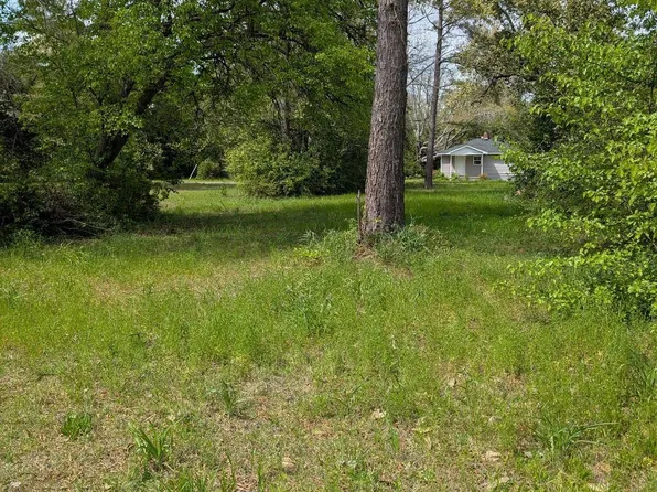 332 Marion Ave, Hartsville, SC 29550