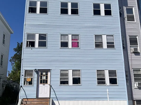 142 Madison St, Fitchburg, MA 01420