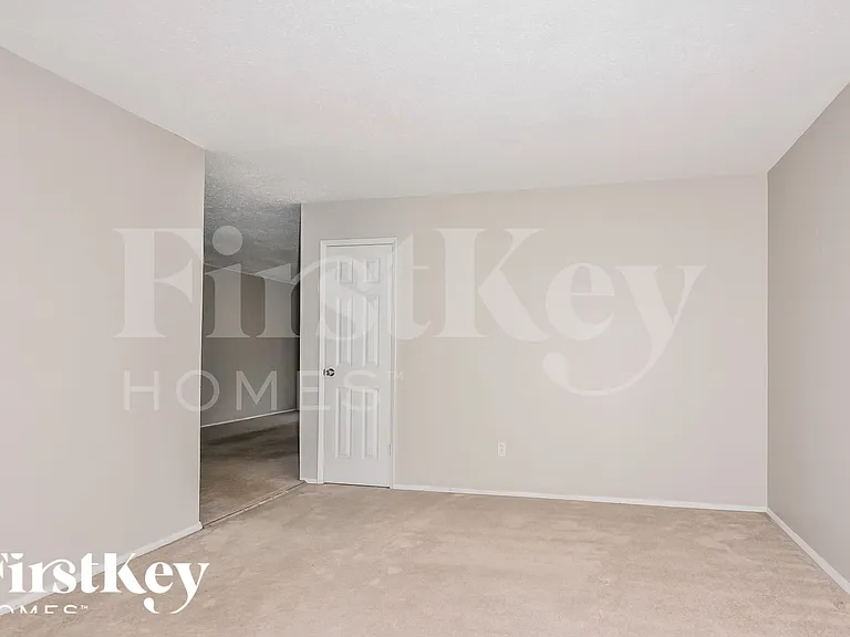 14389 Wild Fox Ct — Photo 3