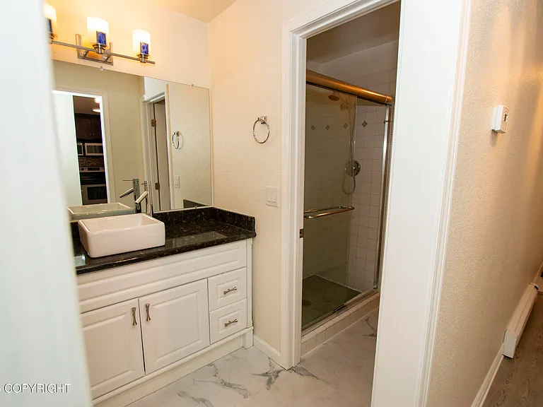 329 E 14th Ave #13 — Photo 19