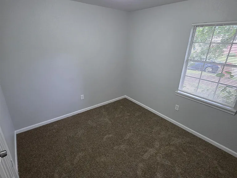 3 Regency Cir — Photo 7