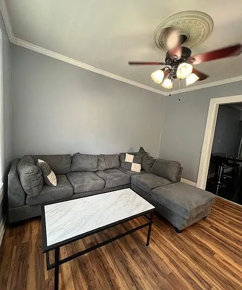 229 Ashworth Pl #1 — Photo 2