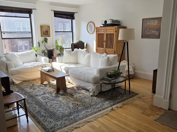 29 Park Vale Ave, Allston, MA 02134