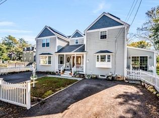 6 Pettee Pl, Foxboro, MA 02035