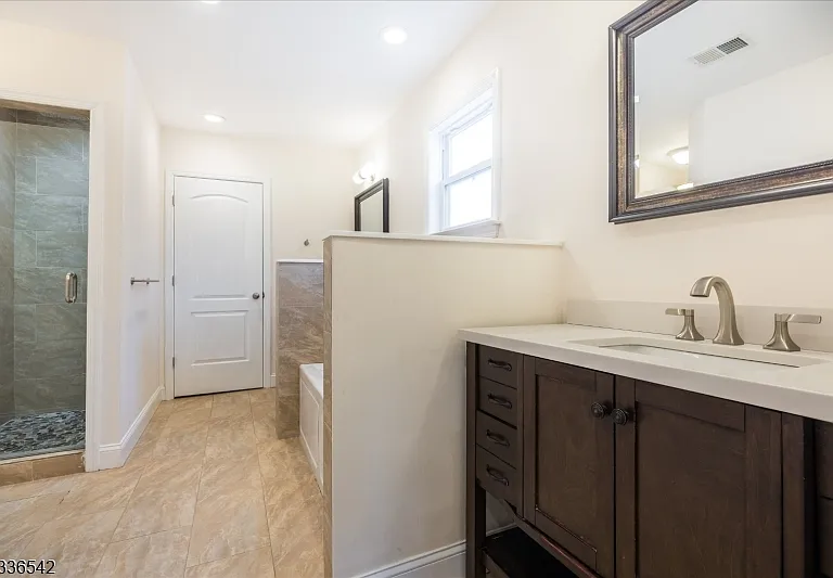 132 N Fullerton Ave — Photo 12