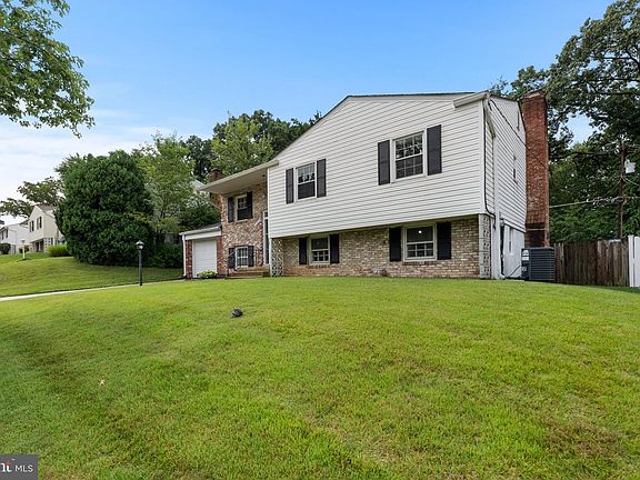 2nd image of 1107 Colony Ridge Rd