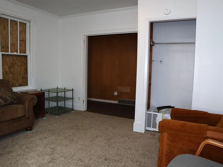 822-1 W Grant St — Photo 13