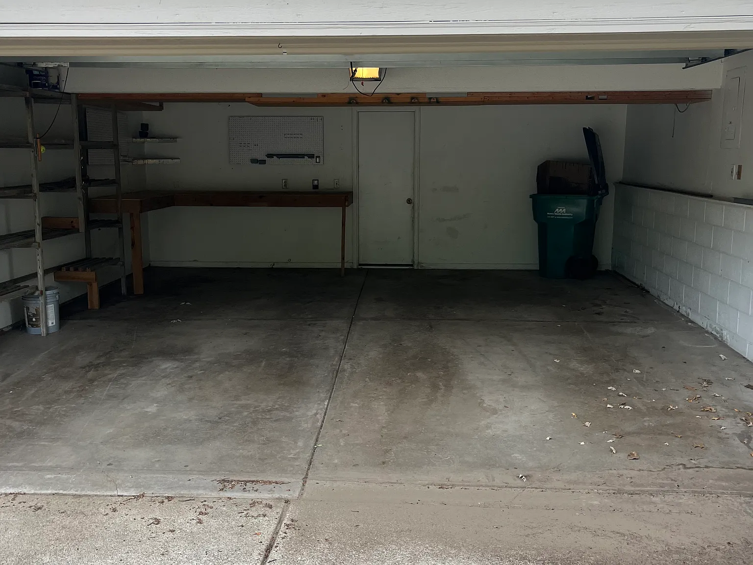3 bed, 2.5 bath, 2154 sqft, $1,850 — Photo 2