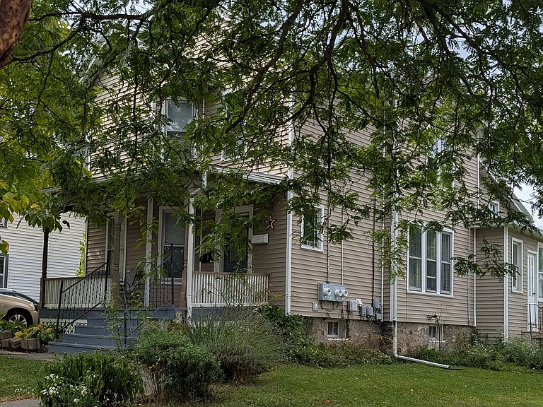 210 West Ave — Photo 2