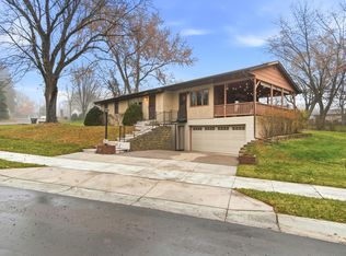 2790 Gerald Ave, North Saint Paul, MN 55109