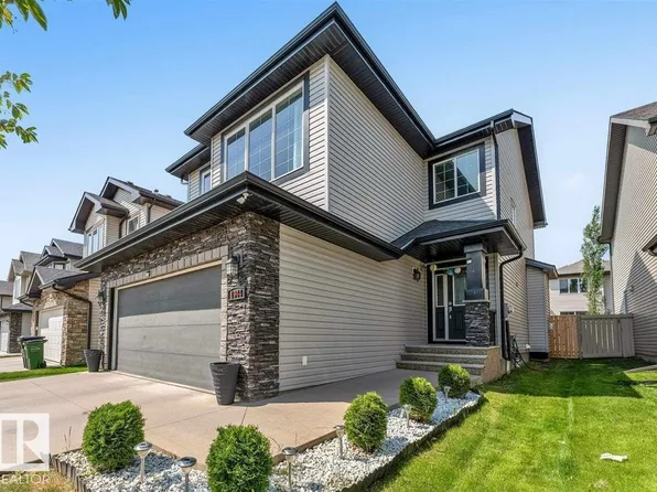 1944 68th St SW, Edmonton, AB T6X 0M2