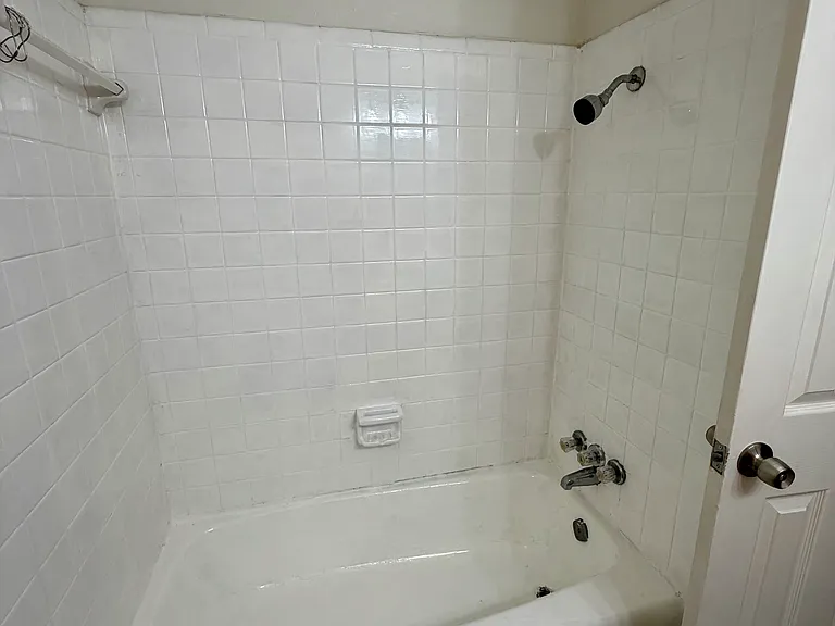 109 W Bacon St #2 — Photo 7