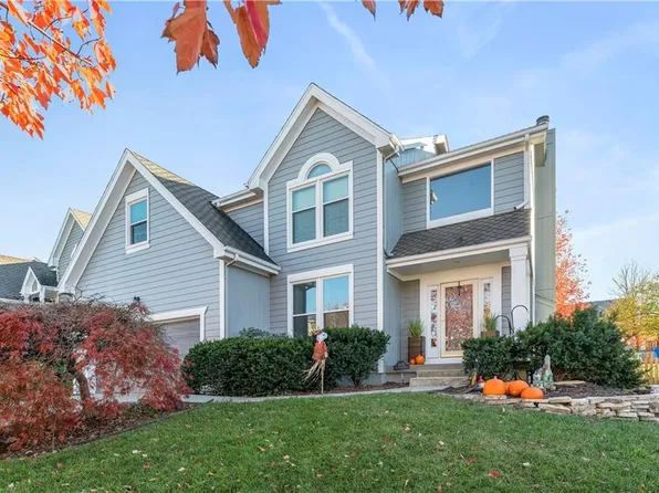 8115 W 144th Pl, Overland Park, KS 66223