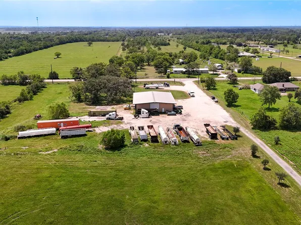 13500 Bohemian Hall Rd, Crosby, TX 77532
