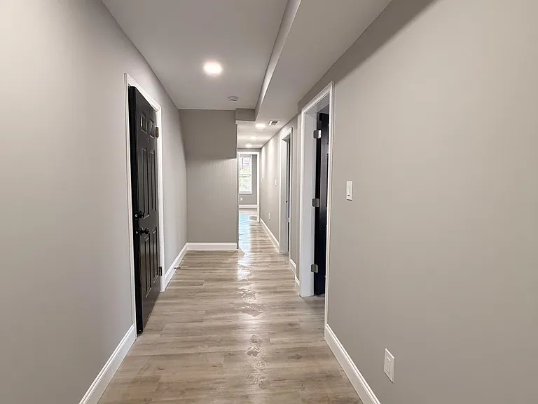 516 E Marshall St #1 — Photo 17