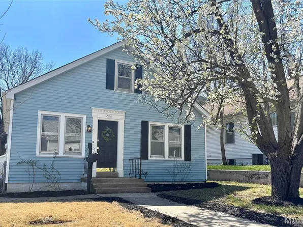 720 E McKinley St, Belleville, IL 62220