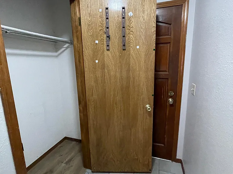 Coat closet