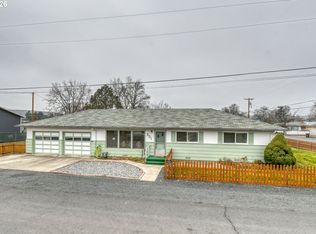 321 NE 42nd St, Pendleton, OR 97801