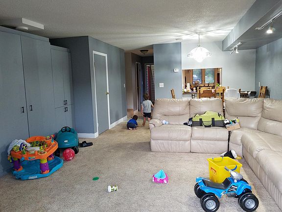 2nd image of 5000 S Townhouse Dr #J9