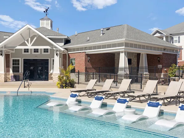 Mount Victor Olde Towne Luxury Apartments