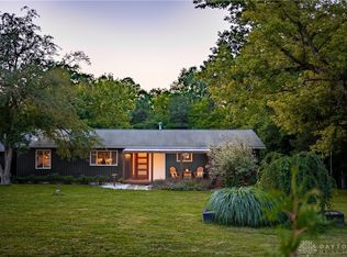 2100 Stewart Rd, Xenia, OH 45385