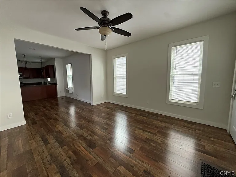 610 N McBride St — Photo 3