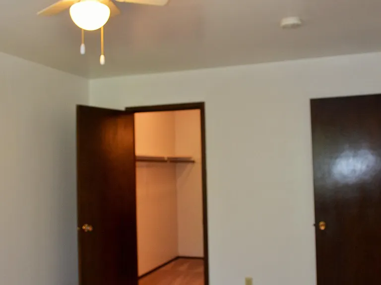 1411 Edgewood Rd NW — Photo 4