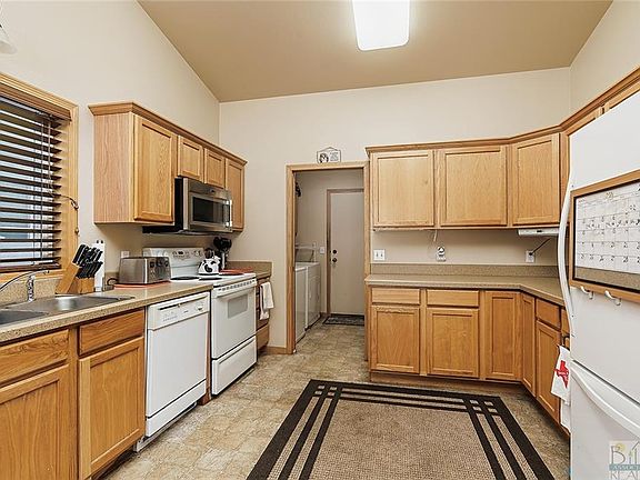 3rd image of 3865 Avenue C