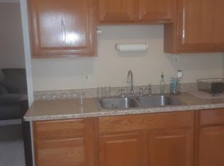 325 Stratford Rd, Ferndale, MI 48220