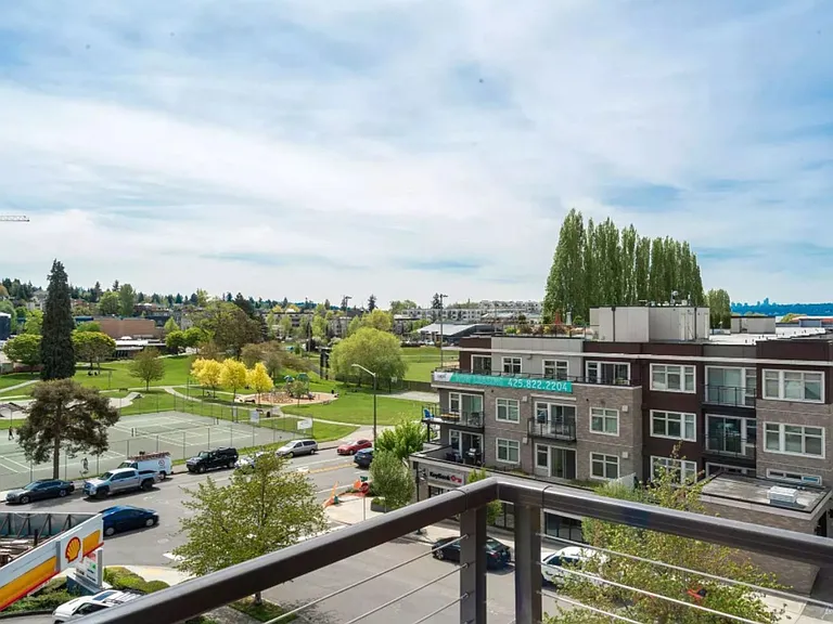 Plaza Apartments — Photo 99